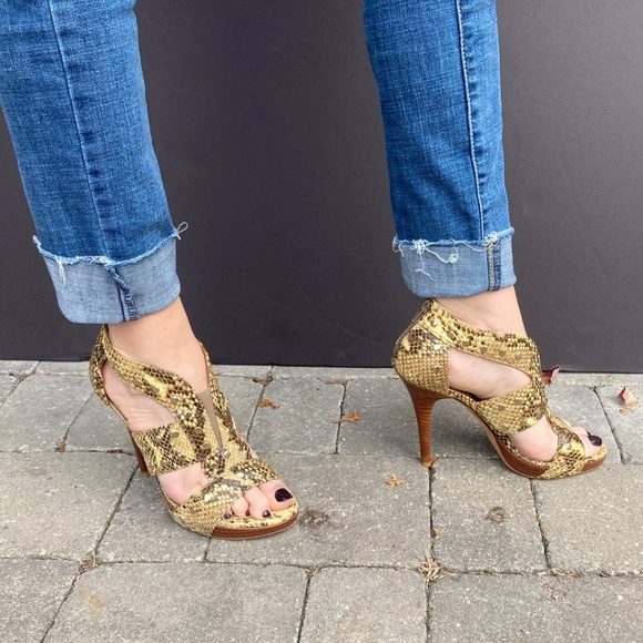 Snakeskin strappy heels - Picture 2 of 2